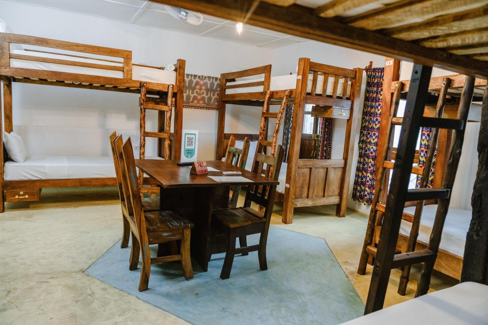 Shoki Shoki Guest House Zanzibar Buitenkant foto