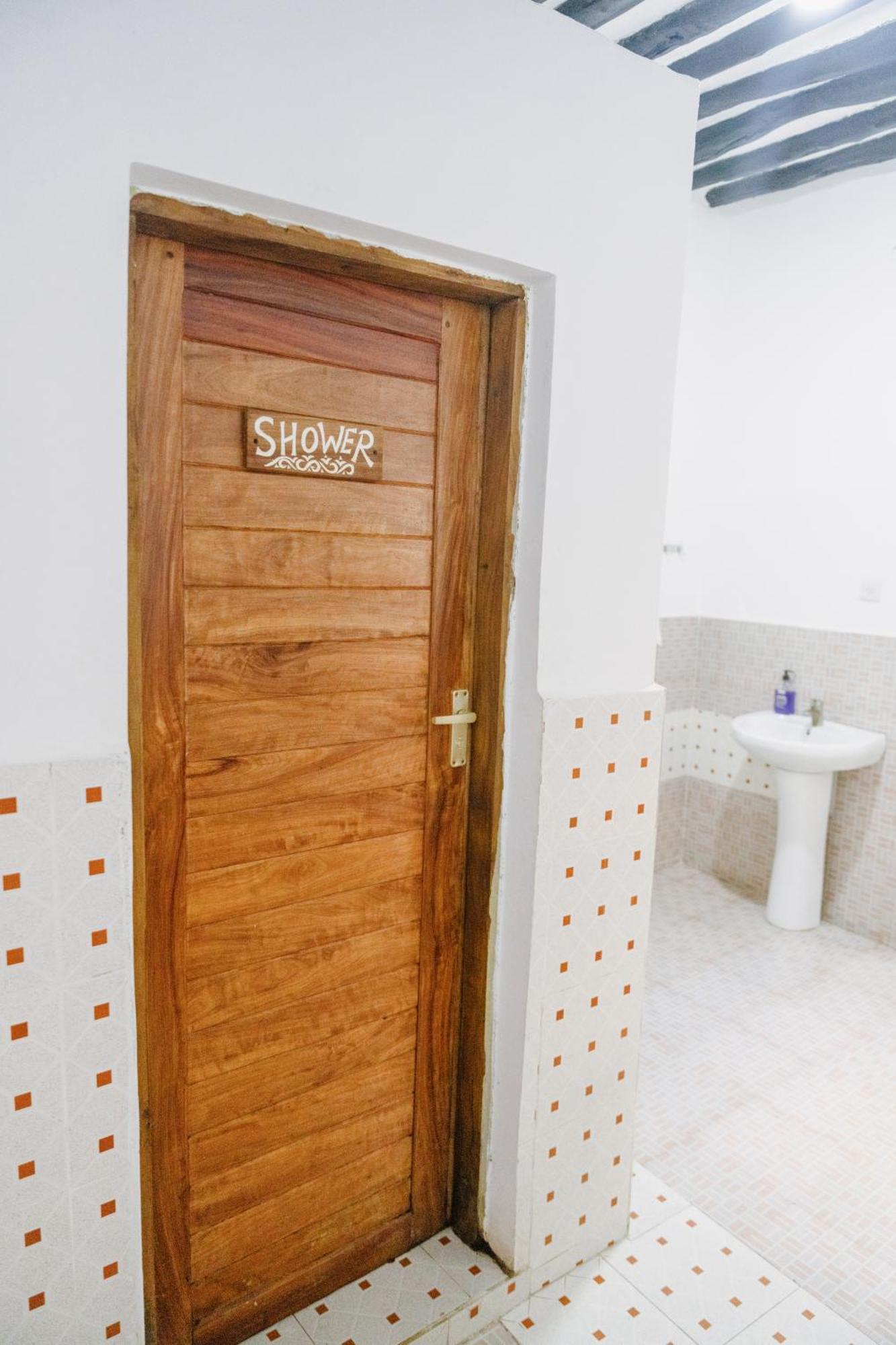 Shoki Shoki Guest House Zanzibar Buitenkant foto